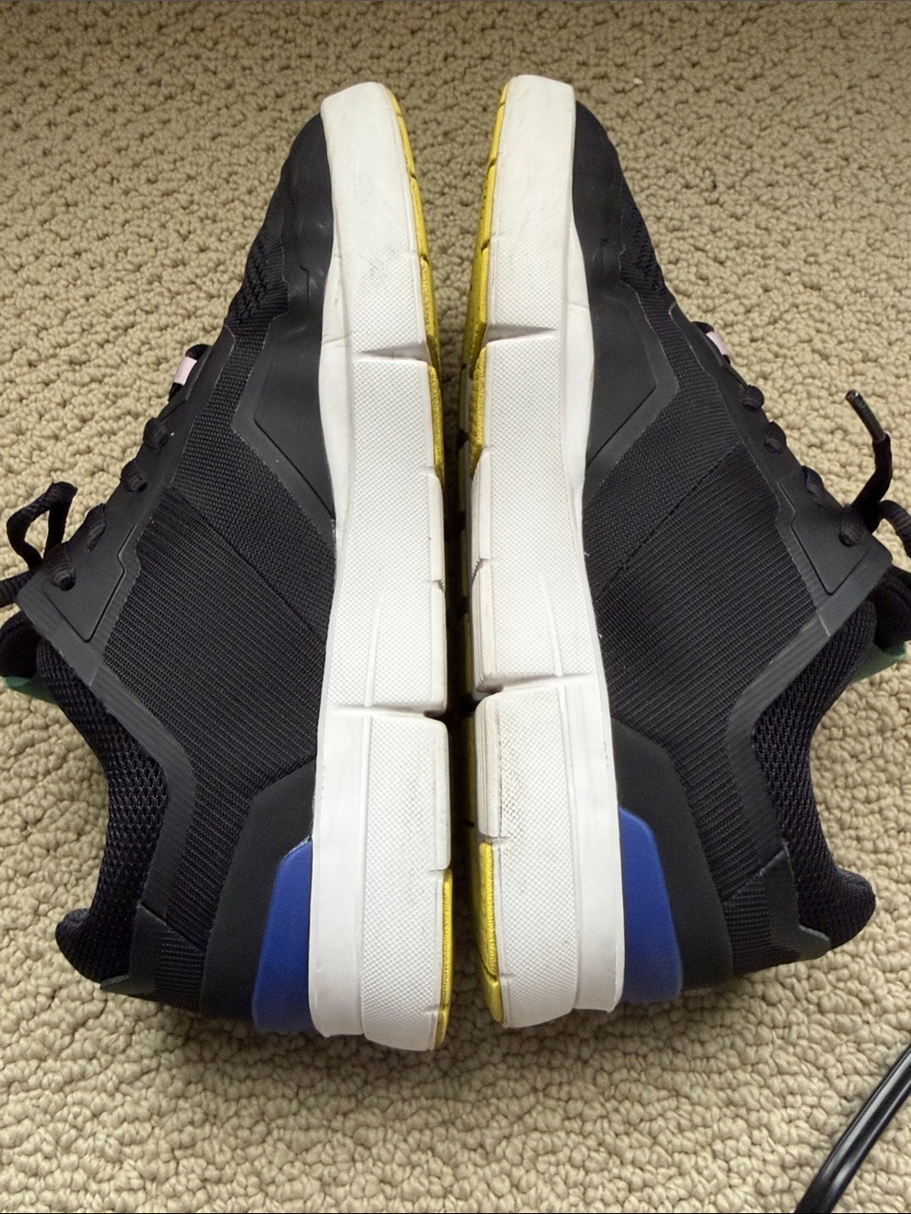 On Cloud “Roger Spin” Women's Athletic Sneakers in Black with Mint Accents - Picture 7 of 8